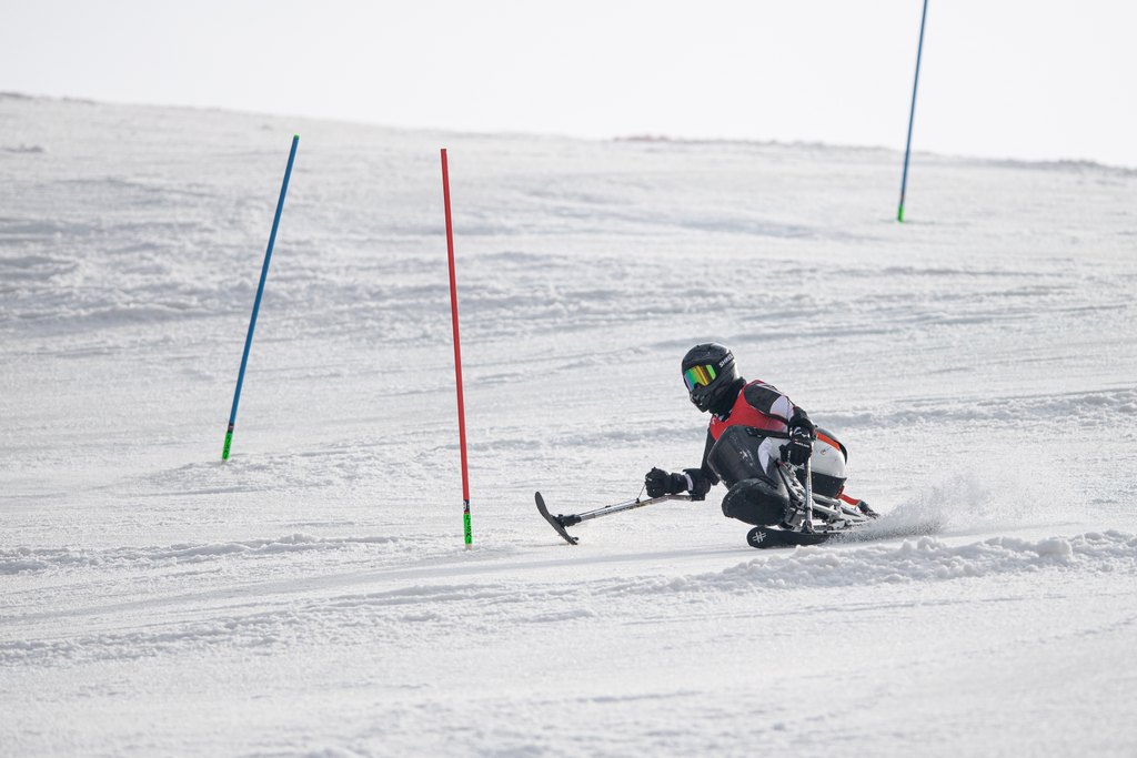 Maiju Laurila pujottelemassa Pekingissä 2022.